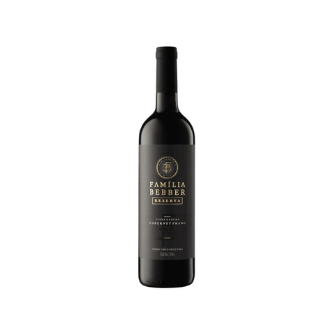 Garrafa do Bebber Cabernet Franc Reserva, destacando sua coloração rubi e rótulo sofisticado, perfeita para jantares requintados.