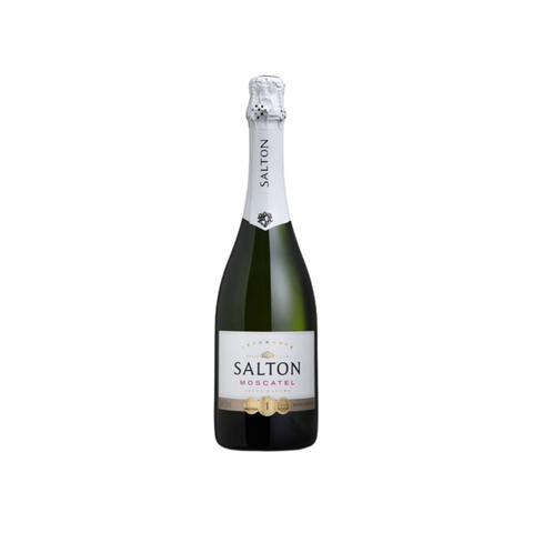 Garrafa de espumante Salton Moscatel, com coloração brilhante e bolhas delicadas, ideal para acompanhar sobremesas e queijos.