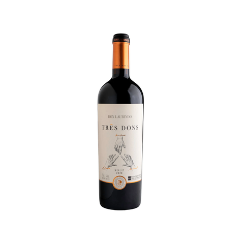 Garrafa do Don Laurindo Três Dons Merlot D.O.V.V., com coloração rubi brilhante e rótulo sofisticado, perfeita para jantares descontraídos.
