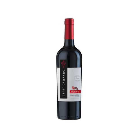 Garrafa do Lidio Carraro Agnus Cabernet Sauvignon, com coloração rubi profunda e rótulo sofisticado, perfeita para ocasiões especiais.