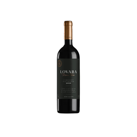 Garrafa do Lovara Reserva Terroir Cabernet Sauvignon, com coloração rubi profunda e rótulo sofisticado, ideal para jantares requintados.