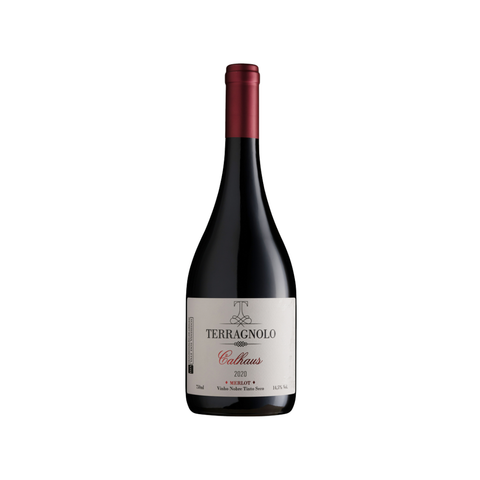 Garrafa do Terragnolo Calhaus Merlot D.O., com coloração rubi intensa e rótulo sofisticado, perfeita para jantares descontraídos.
