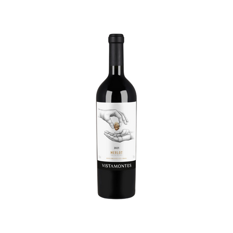Garrafa do Vistamontes Merlot, com coloração rubi e rótulo atraente, perfeita para jantares descontraídos.